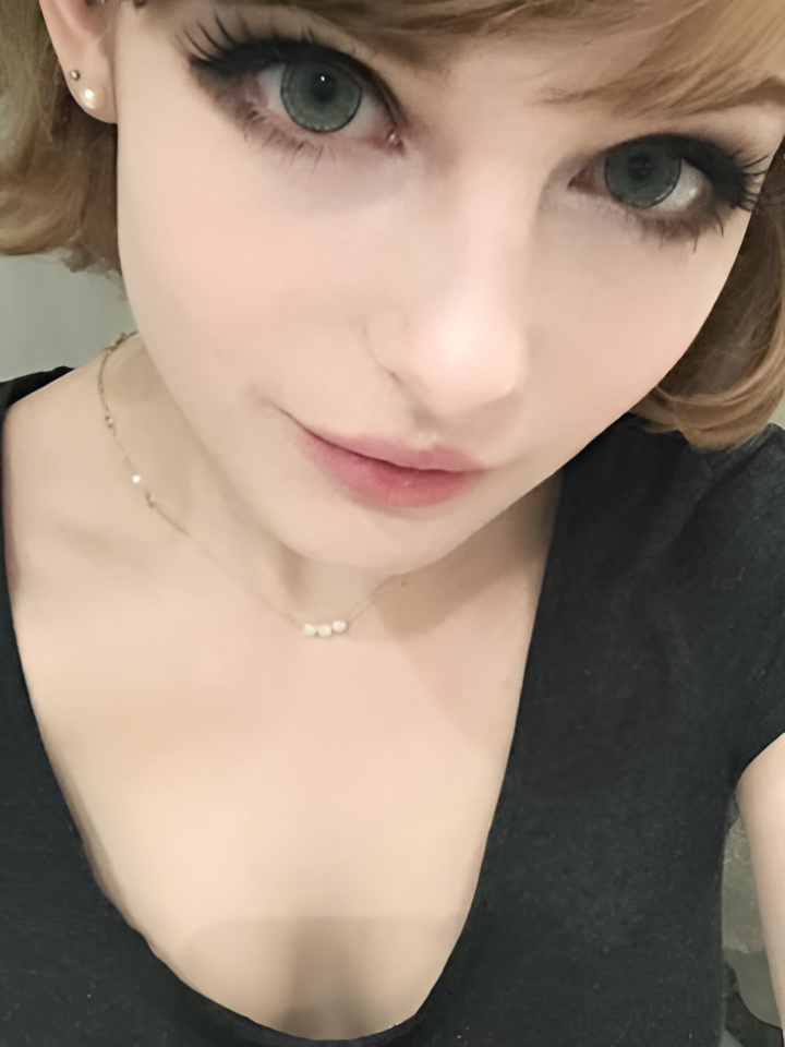 Индивидуалка Кристина, доступна для личного знакомства от 2000 руб