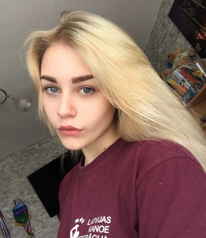 Маша привлекальеная девушка из Керчи цена от 10000 руб