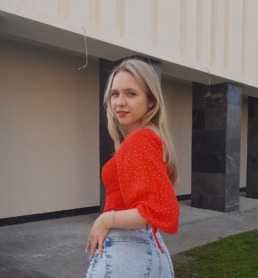 Юлия привлекальеная девушка из Керчи цена от 3000 руб