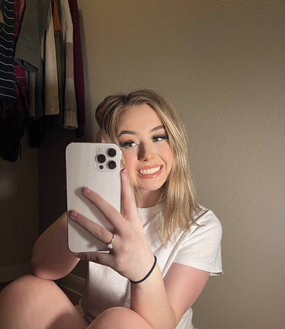 Ника привлекальеная девушка из Керчи цена от 3000 руб