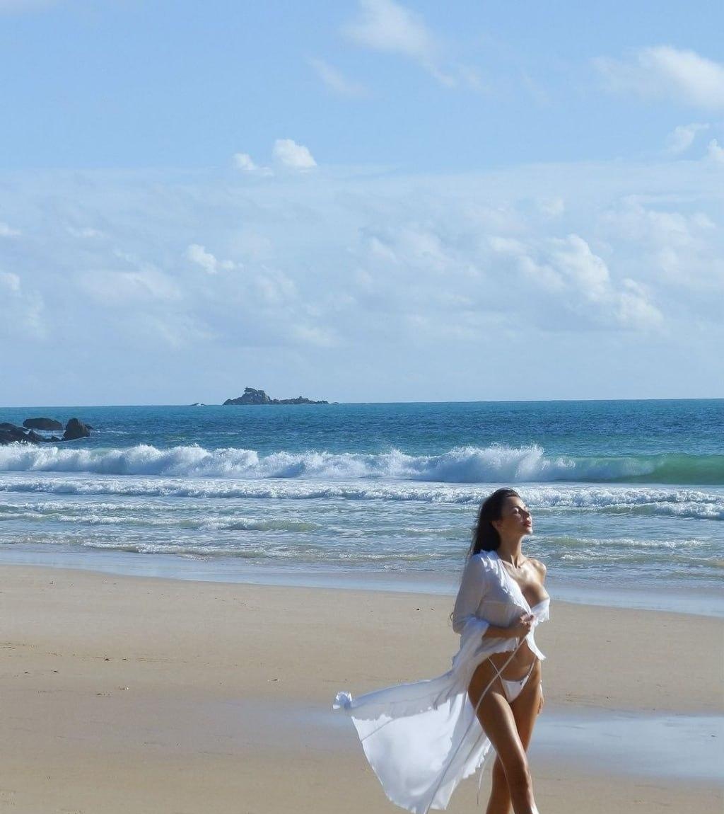 Снежана привлекальеная девушка из Керчи цена от 6000 руб