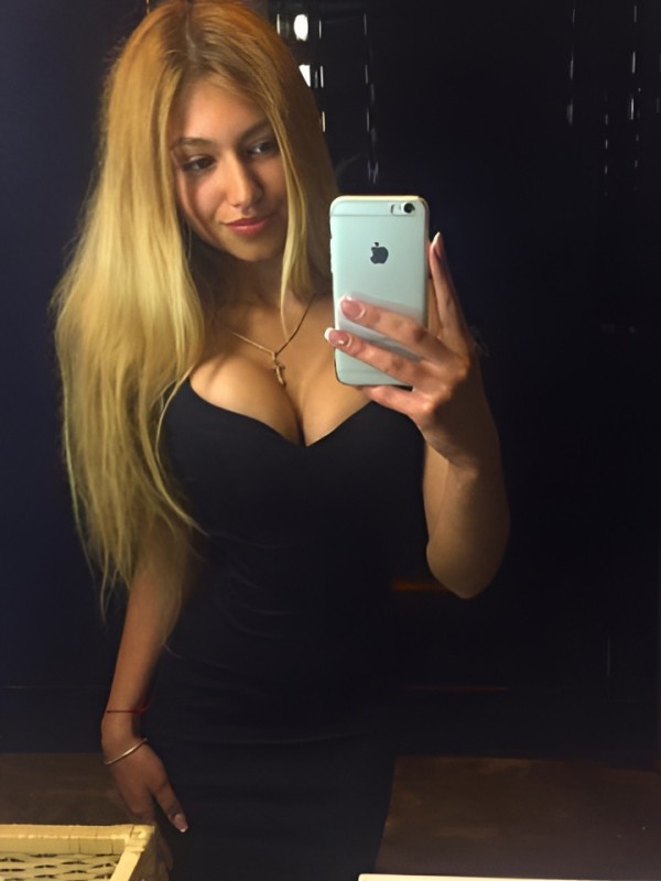 Кира привлекательная девушка из Керчи цена от 5000 руб