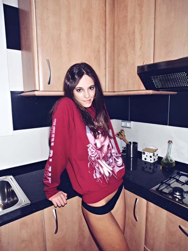 Лейла привлекательная девушка из Керчи цена от 4000 руб