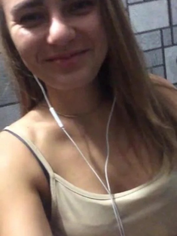 Ная привлекательная девушка из Керчи цена от 7000 руб