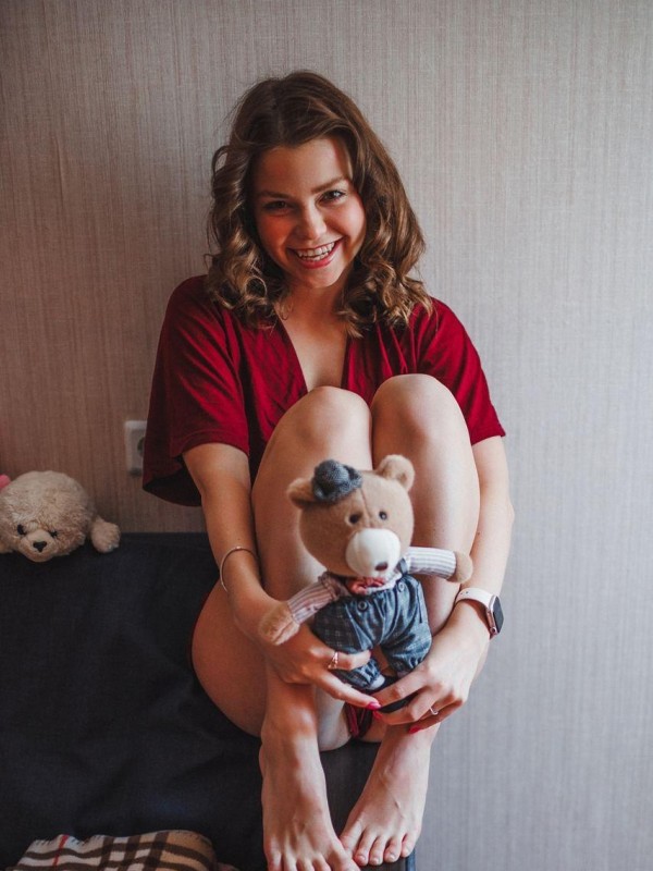 Аманда привлекательная девушка из Керчи цена от 5000 руб